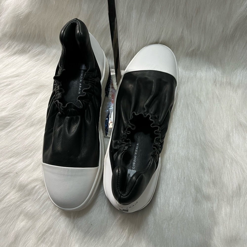 Cinzia Araia Women Black Leather Sneakers- Women size 39 EUR, 8 US
